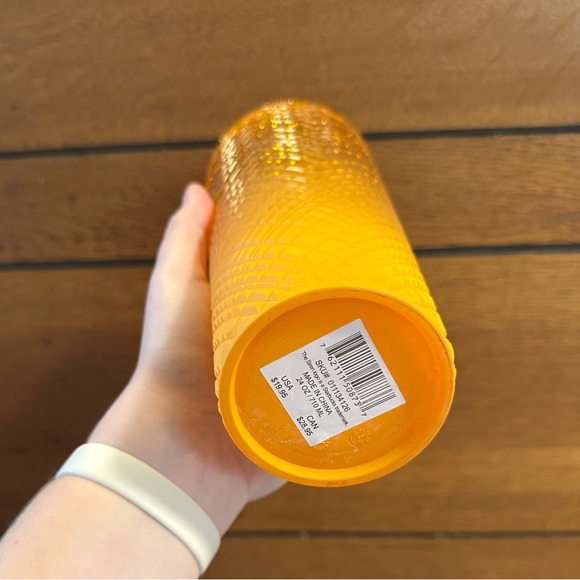 Starbucks Cold Venti 24 oz Cup Yellow Mango Jewel Tumbler Summer 2022 - Picture 2 of 7